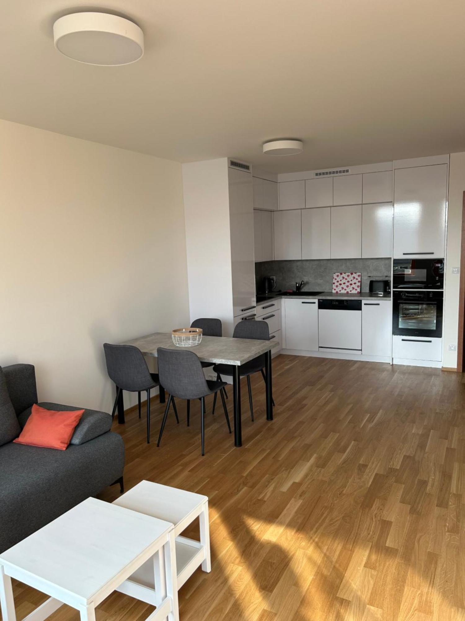 Prague Smichov Andel Apartment Exterior photo