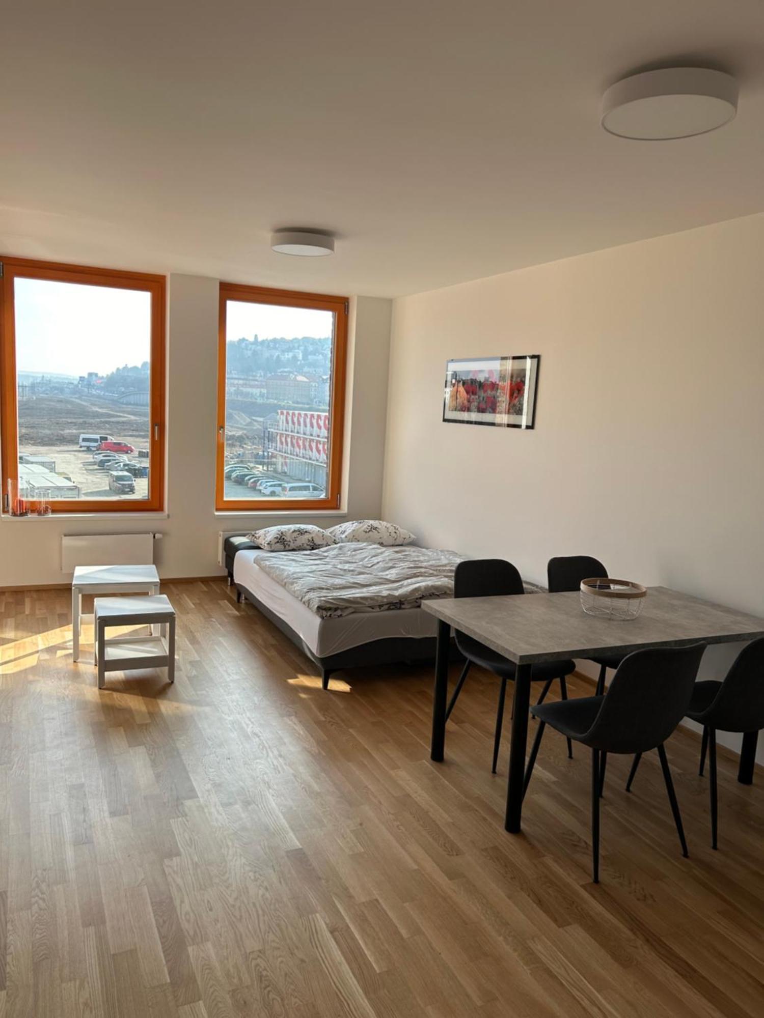 Prague Smichov Andel Apartment Exterior photo